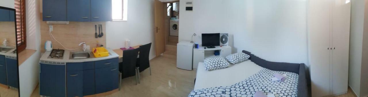 Tonka Mini Apartment Zaton  Exterior foto